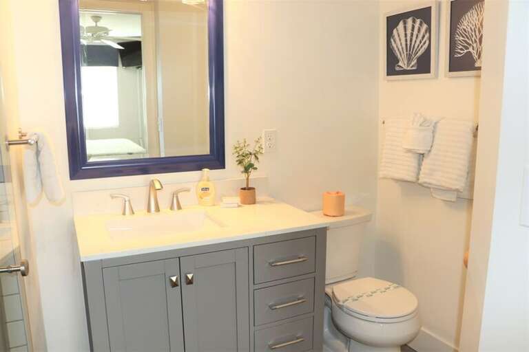 Primary Bedroom, Full Bathrooms