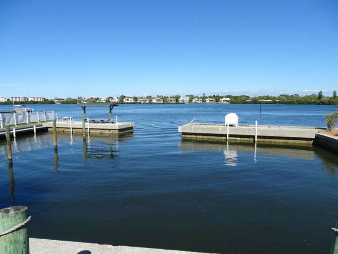Community fishing pier
