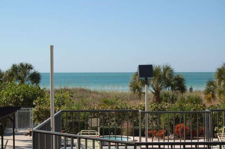 Pool, Direct Beach Access!