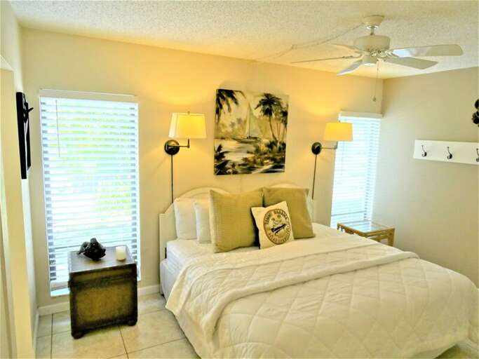 Bedroom, King