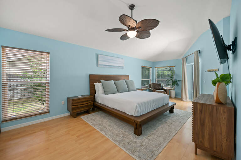Second Bedroom - King