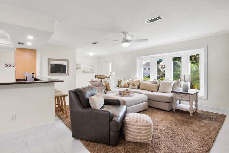 Inviting Lounge Area