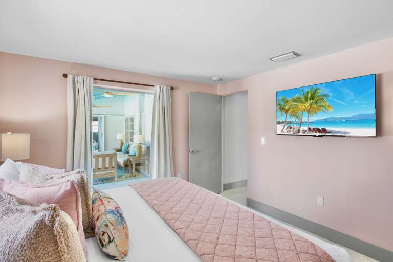 Second Bedroom, King