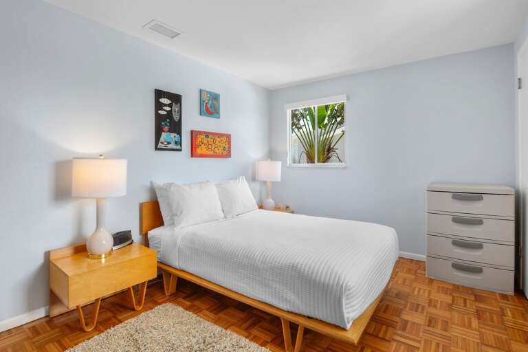 Fourth Bedroom, Full