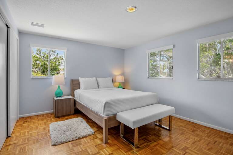 Primary Bedroom, Queen
