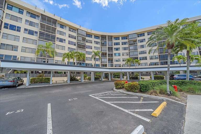 Harbor Towers Unit 603 by Tropical Sands Accommodations