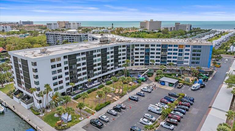 Harbor Towers Unit 603 by Tropical Sands Accommodations