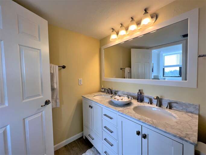Primary Bathroom, Ensuite