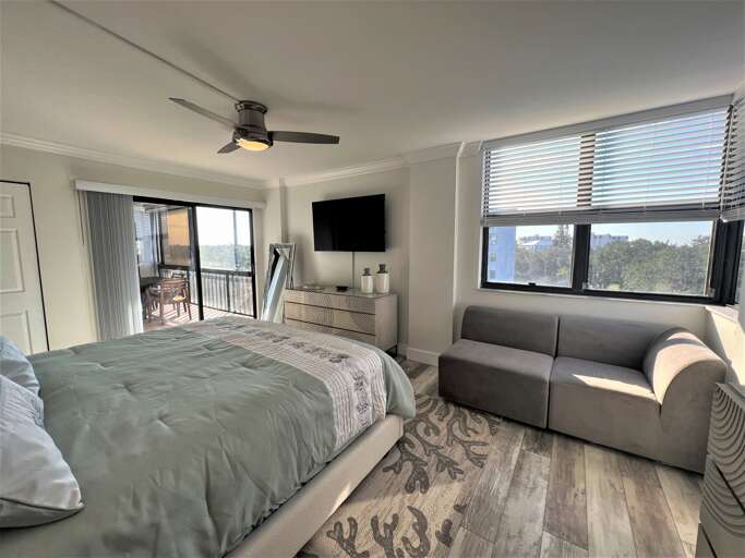 Primary Bedroom, King