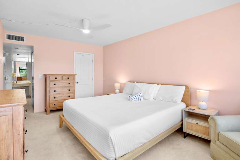Harbor Towers Unit 303 by Tropical Sands Accommodations