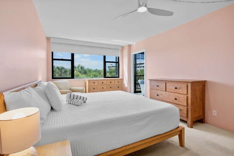Harbor Towers Unit 303 by Tropical Sands Accommodations