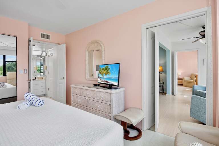 Harbor Towers Unit 303 by Tropical Sands Accommodations