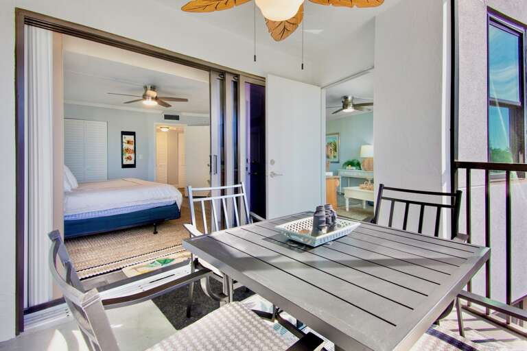 Screened-in Balcony