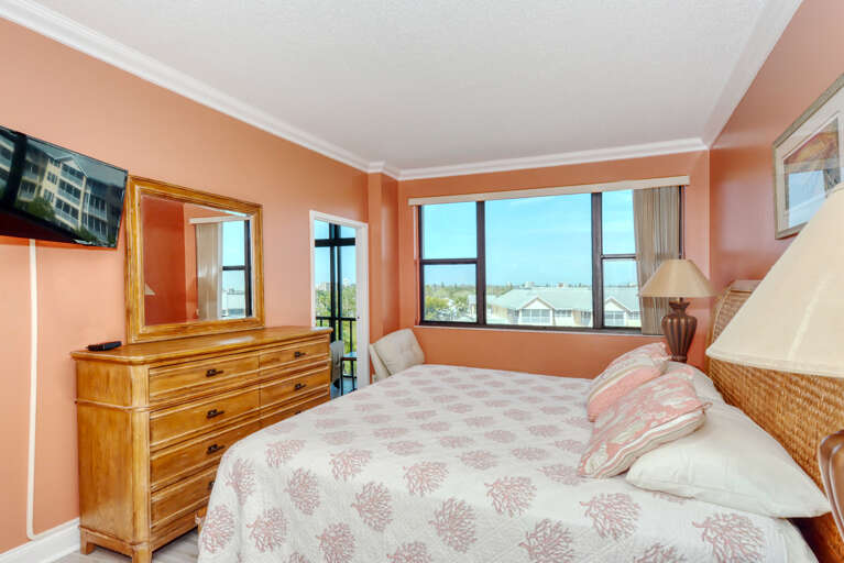 Primary Bedroom, King