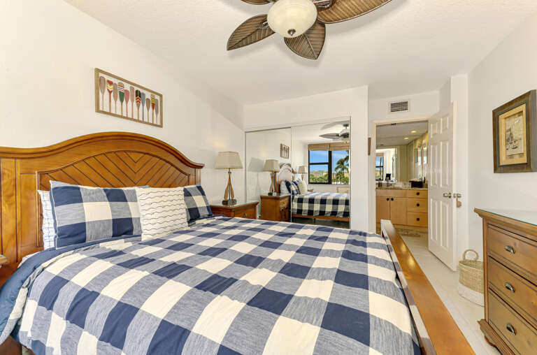 Second Bedroom, Queen