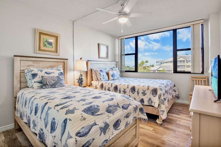 Second Bedroom, Double bed and Full beds