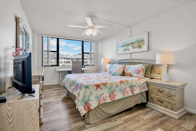 Primary Bedroom, King