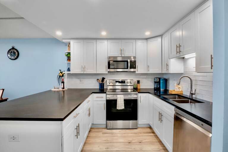 Harbor Towers Unit 312 by Tropical Sands Accommodations