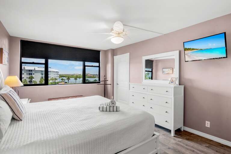 Harbor Towers Unit 415 by Tropical Sands Accommodations