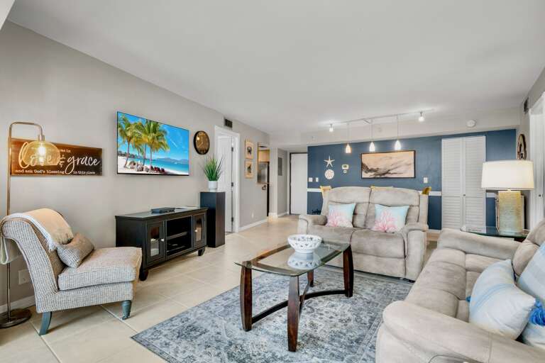 Harbor Towers Unit 415 by Tropical Sands Accommodations