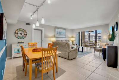 Harbor Towers Unit 415 by Tropical Sands Accommodations