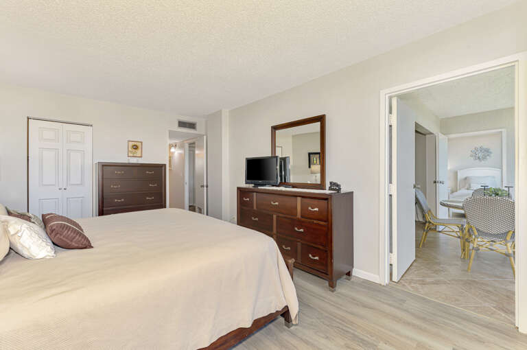Primary Bedroom, King