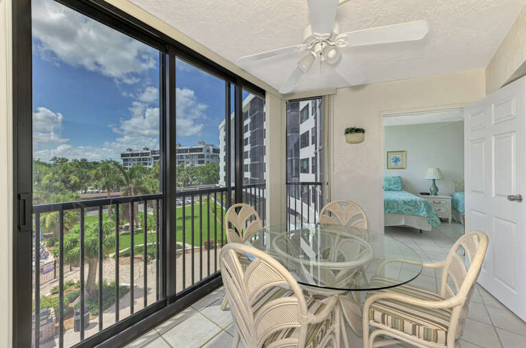 Additional Dining with Views