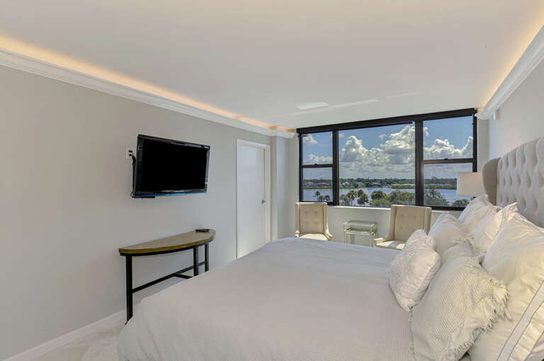 Primary Bedroom, King