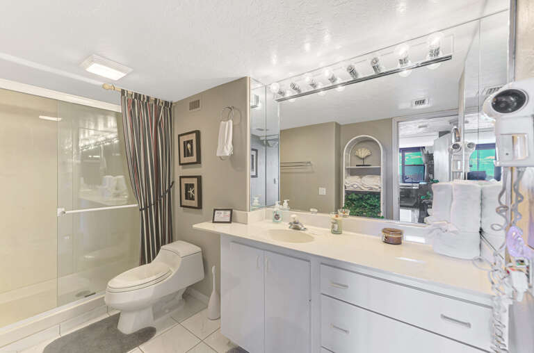 Primary Bathroom, Ensuite