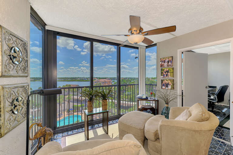 Private screened-in terrace