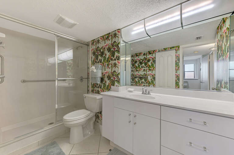Primary Bathroom, Ensuite