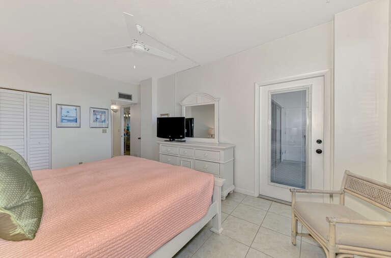 Primary Bedroom, King