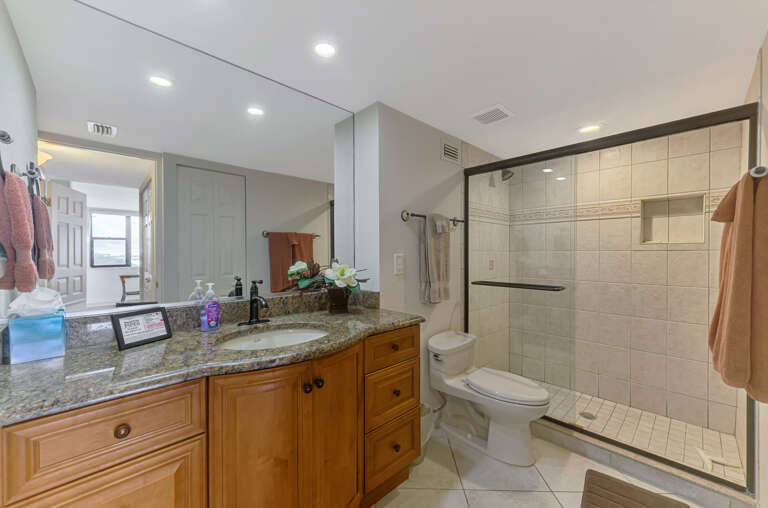 Primary Bathroom, Ensuite
