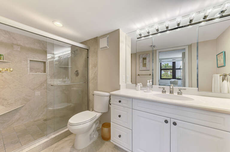 Primary Bathroom, Ensuite