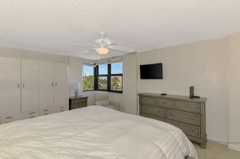 Primary Bedroom, King