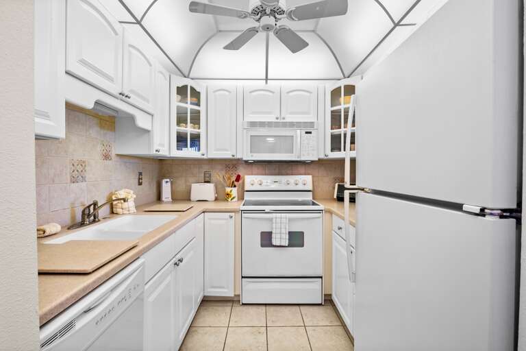 Harbor Towers Unit 501 by Tropical Sands Accommodations