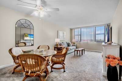 Harbor Towers Unit 501 by Tropical Sands Accommodations