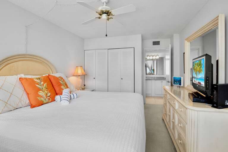 Harbor Towers Unit 525 by Tropical Sands Accommodations