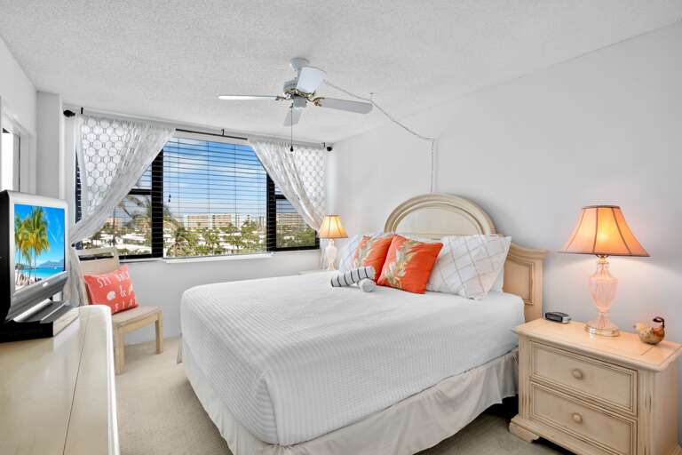 Harbor Towers Unit 525 by Tropical Sands Accommodations