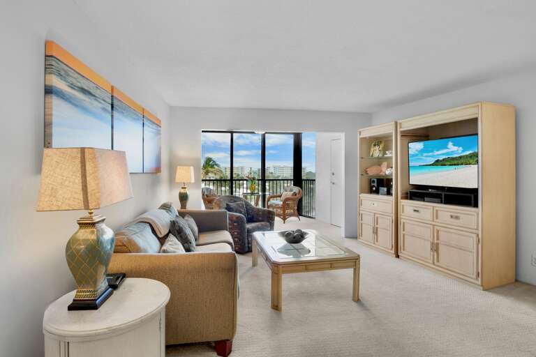 Harbor Towers Unit 525 by Tropical Sands Accommodations
