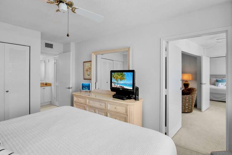 Harbor Towers Unit 525 by Tropical Sands Accommodations