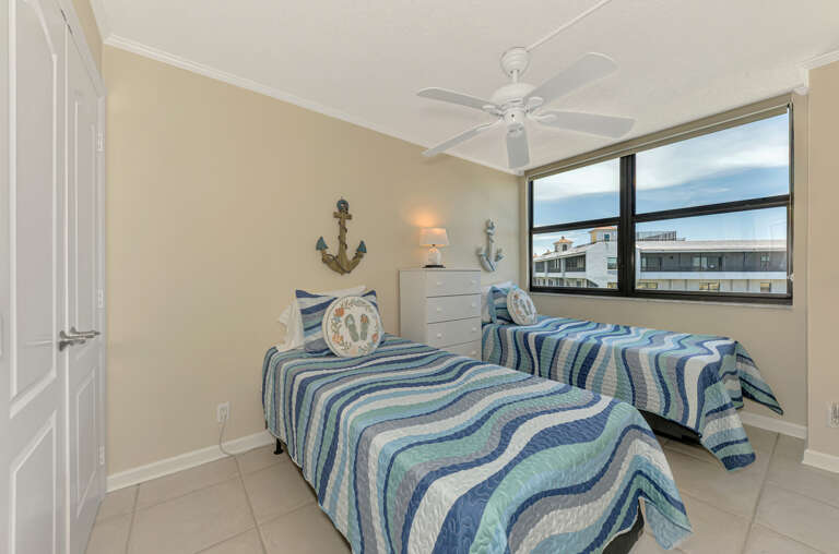 Third Bedroom, Two Twin beds
