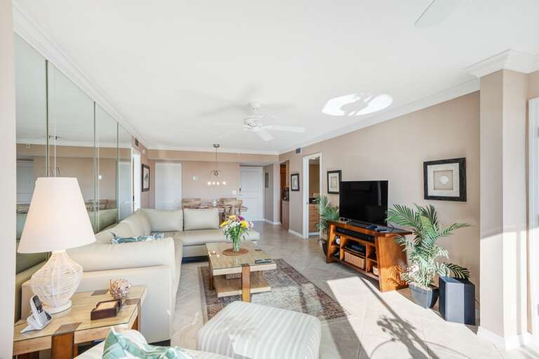 Harbor Towers Unit 330 by Tropical Sands Accommodations