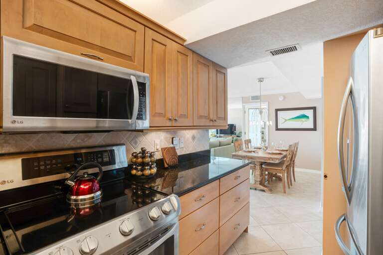 Harbor Towers Unit 330 by Tropical Sands Accommodations