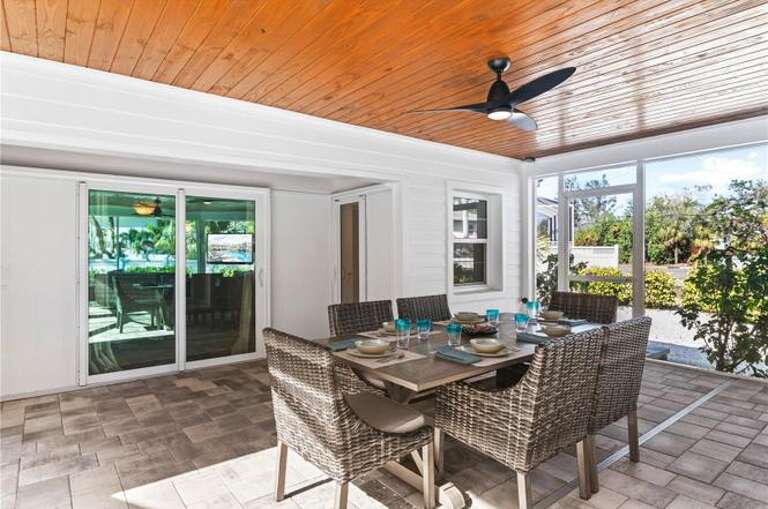 Outdoor dining space