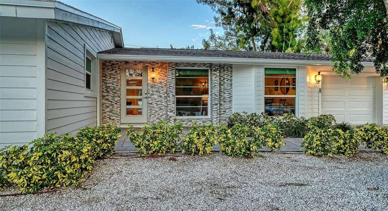 The Coastal Nest by Tropical Sands Accommodations