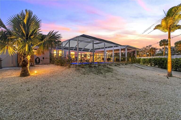 The Coastal Nest by Tropical Sands Accommodations