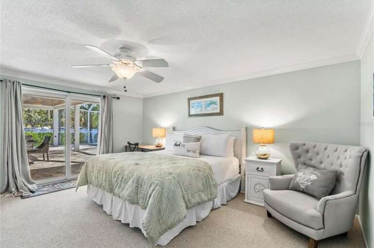 Primary Bedroom, King bed