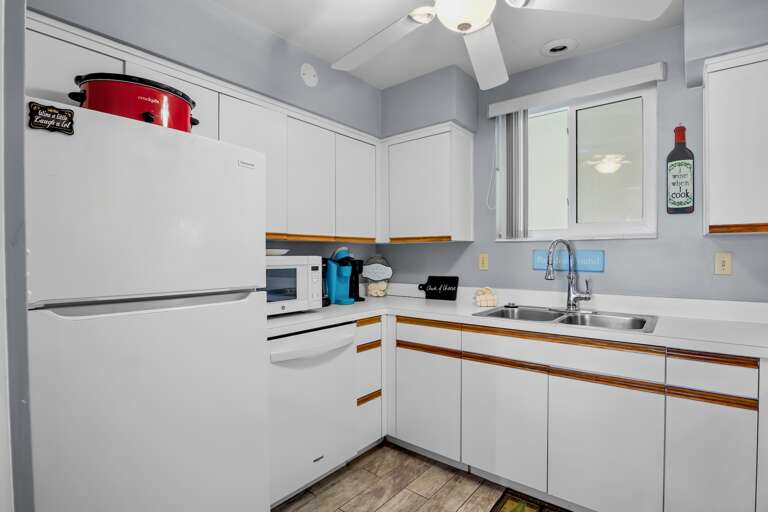 Fully Equipped Kitchen with Appliances