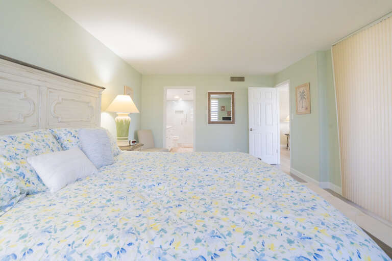 Gulf and Bay Club B301